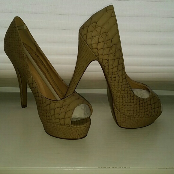 Just Fab Shoes - FAUX SNAKE PEEPTOE HEELS